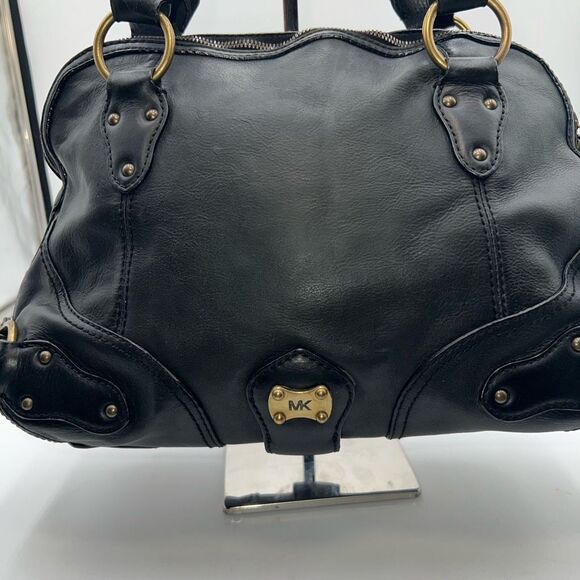 MICHAEL KORS Black Soft Genuine Pebble Leather Handbag with Dust Bag - Picture 2 of 15